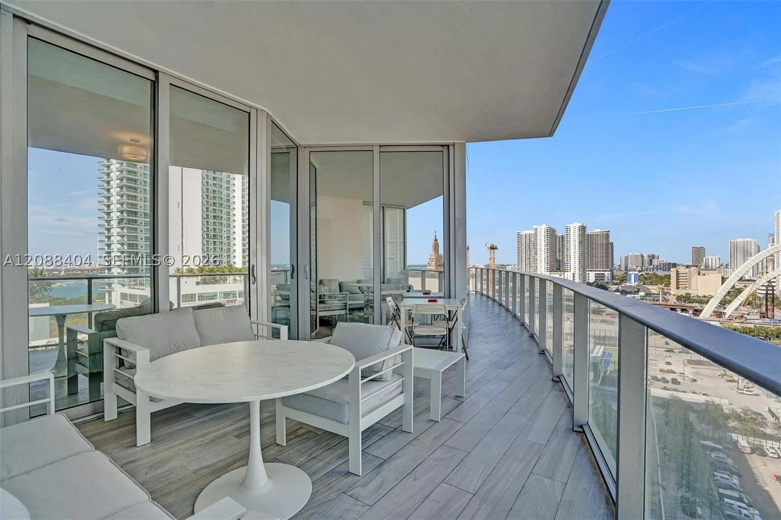 2+1 Condo — 851 1st Ave #1403, Miami, FL 33132