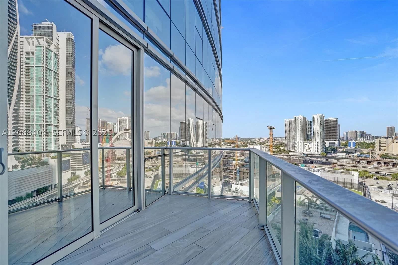 2+1 Condo — 851 1st Ave #1403, Miami, FL 33132