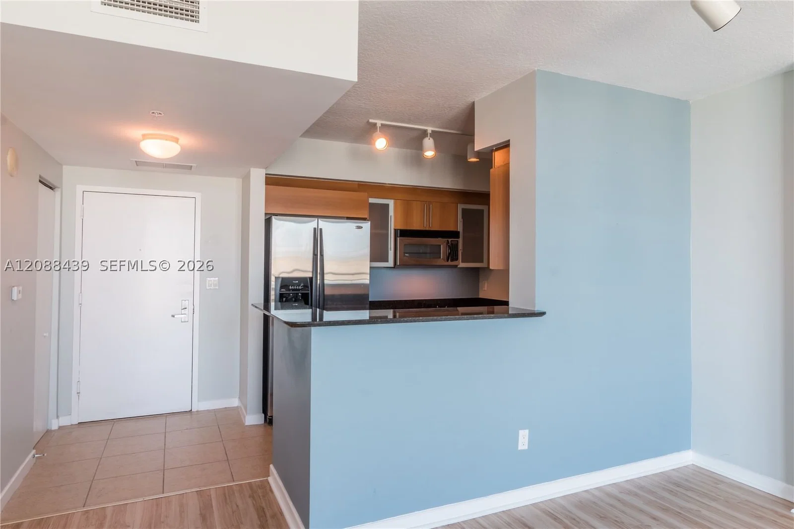 1-bedroom Condo — 335 Biscayne Blvd #3904, Miami, FL 33131