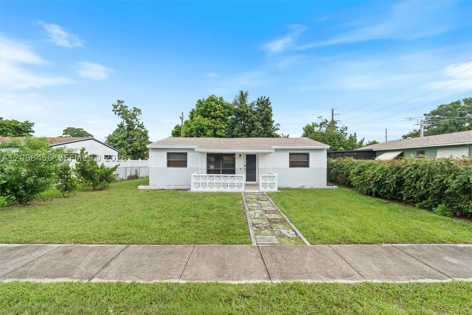 3+1 Müstakil ev — 6405 Dawson St, Hollywood, FL 33023
