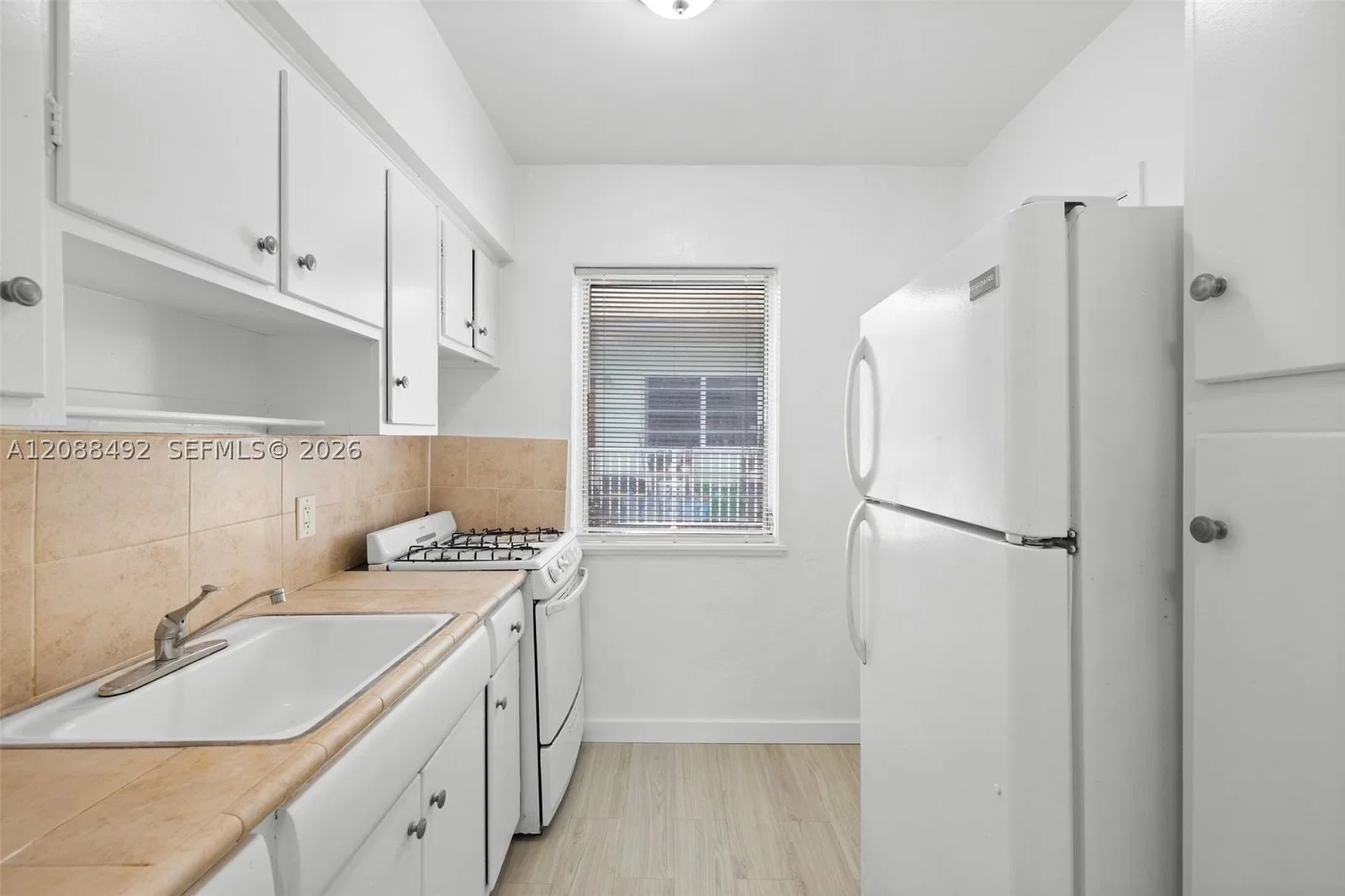 Mülk — 7721 Dickens Ave #6, Miami Beach, FL 33141