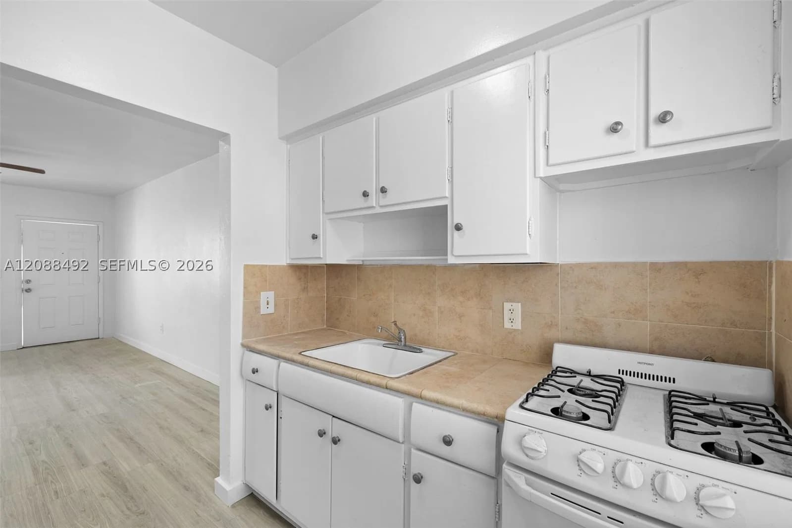Mülk — 7721 Dickens Ave #6, Miami Beach, FL 33141