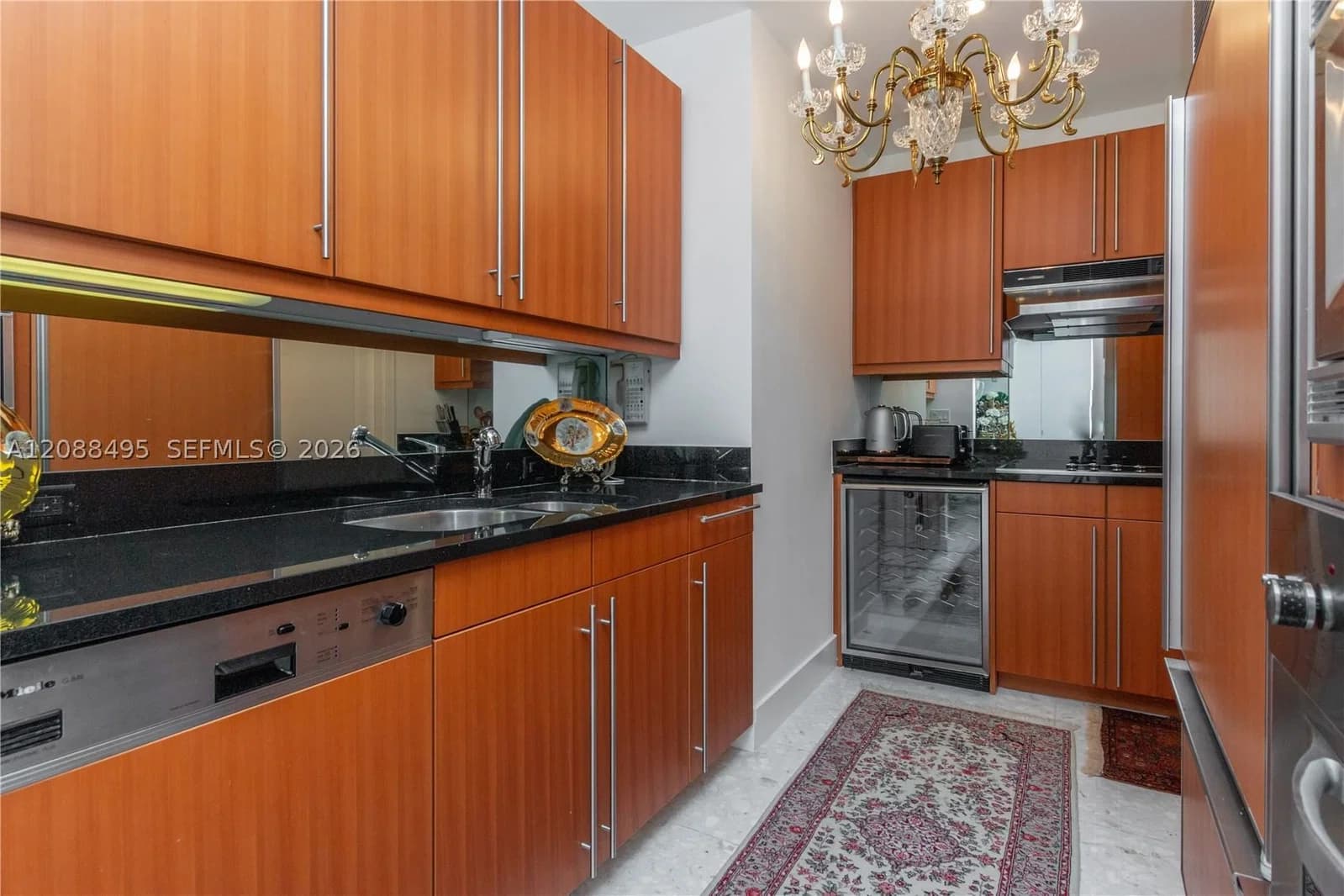 1+1 Condo — 1425 BRICKELL AV #45D, Miami, FL 33131