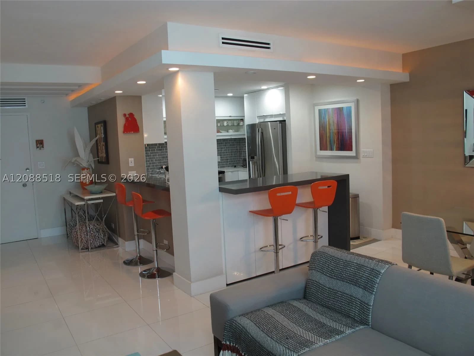 2+1 Condo — Miami Beach, FL 33140