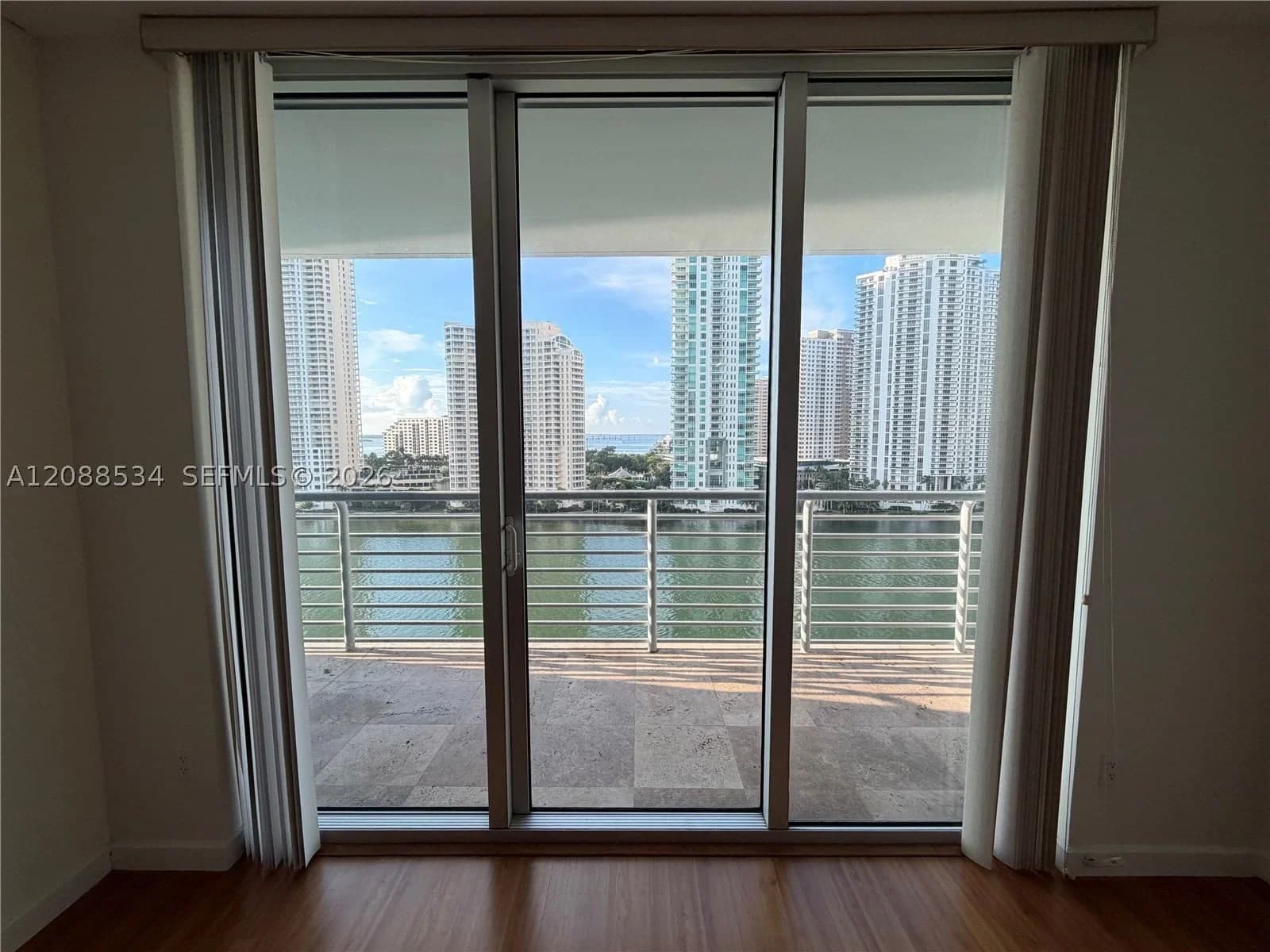 2+1 Condo — 335 Biscayne Blvd #1405, Miami, FL 33131