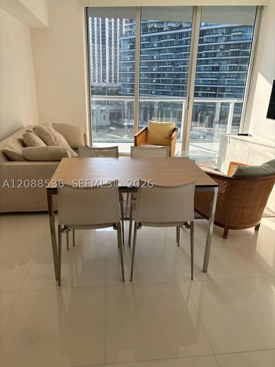 1+1 Condo — 465 Brickell Ave #804, Miami, FL 33131