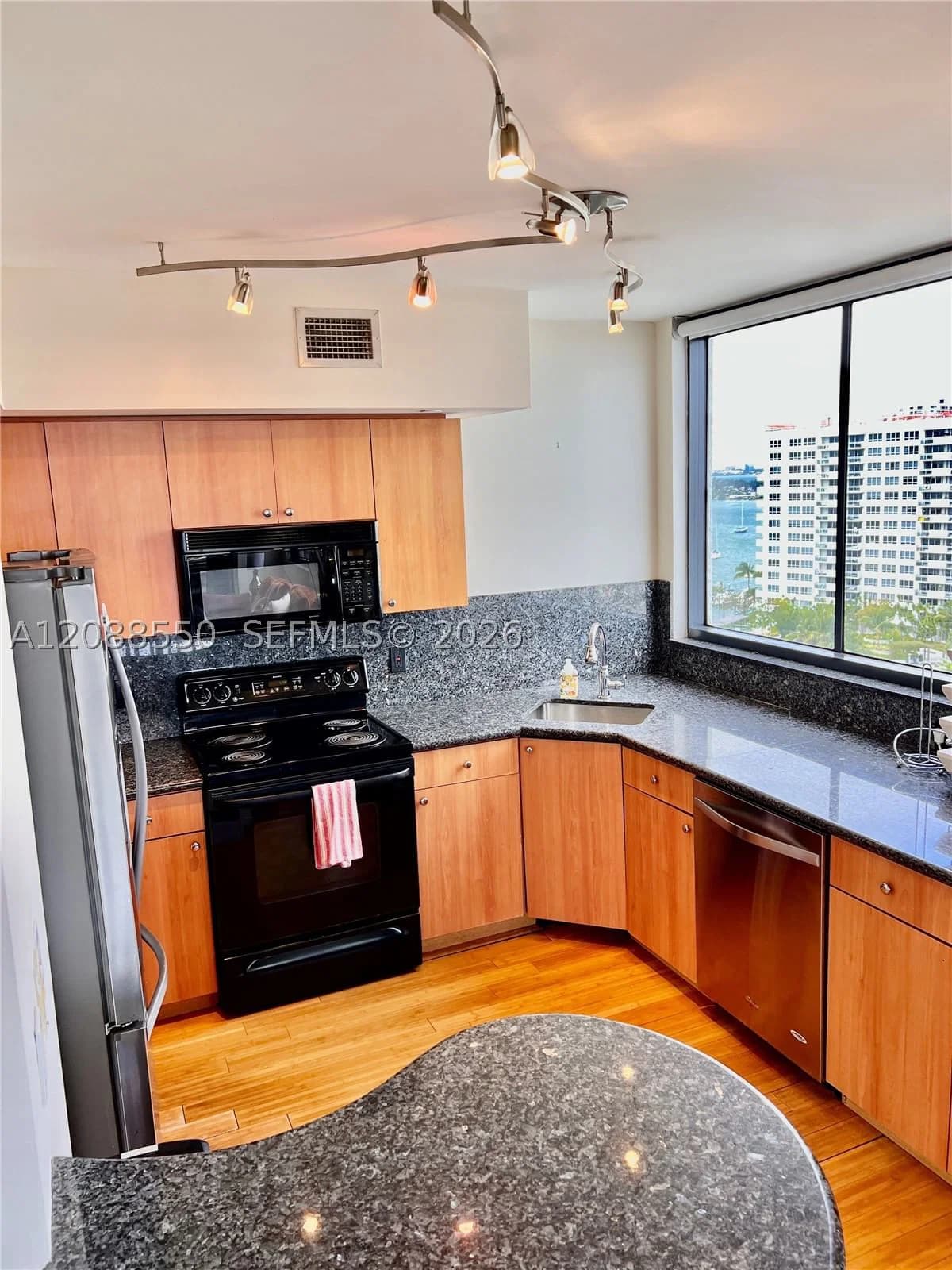 2+1 Condo — 1330 West Ave #1207, Miami Beach, FL 33139