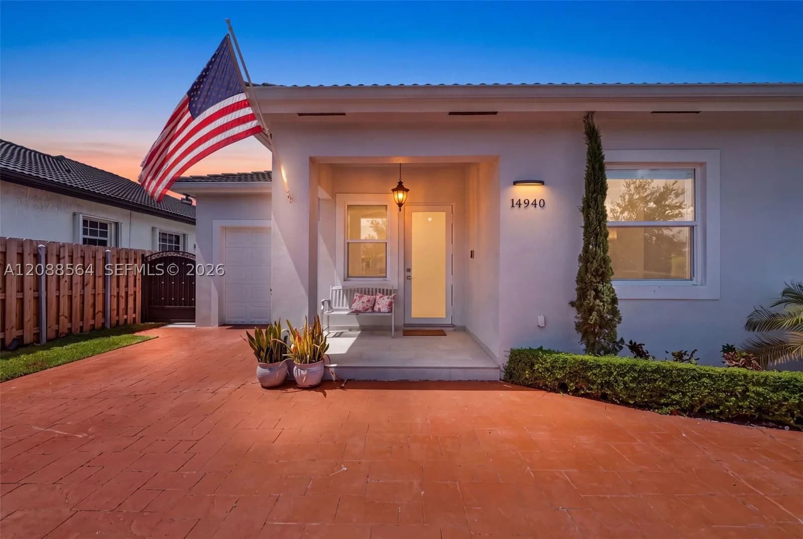 4+1 Müstakil ev — 14940 89th Ave, Miami Lakes, FL 33018