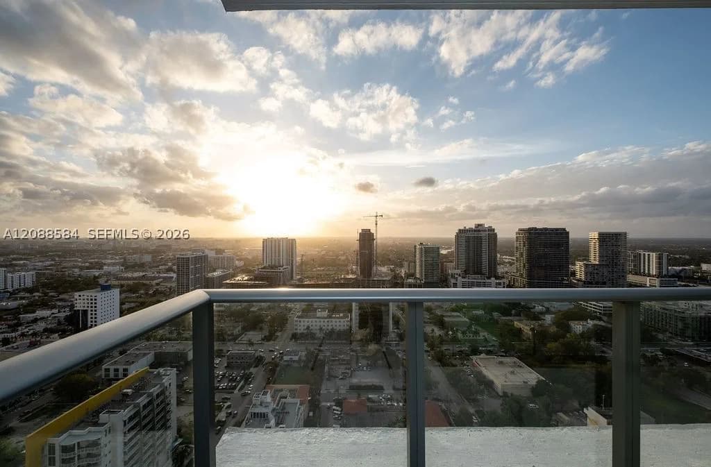 4-bedroom Condo — 480 31 St #3101, Miami, FL 33137