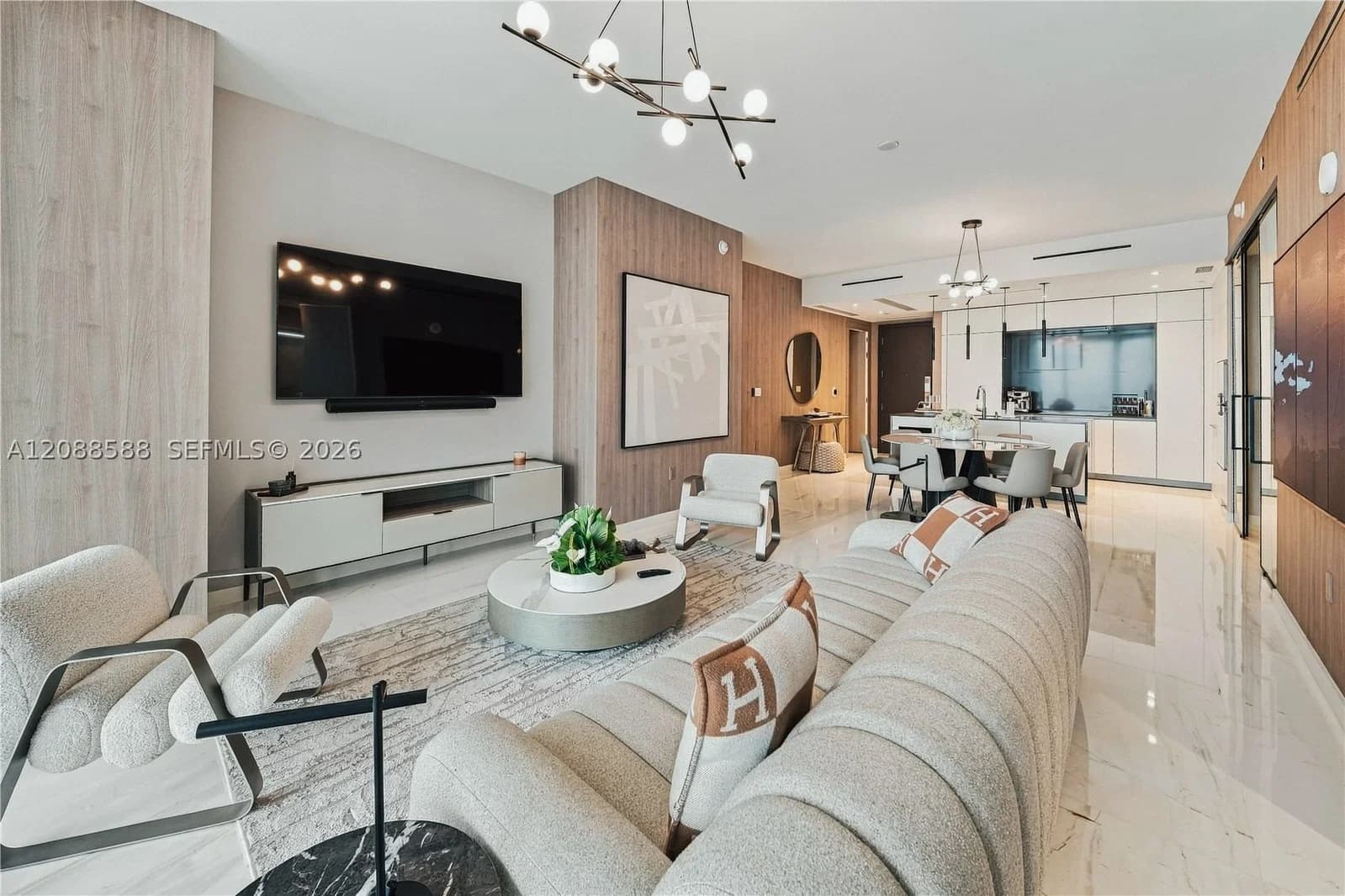 2-bedroom Condo — 300 Biscayne Boulevard Way #1605W, Miami, FL 33131