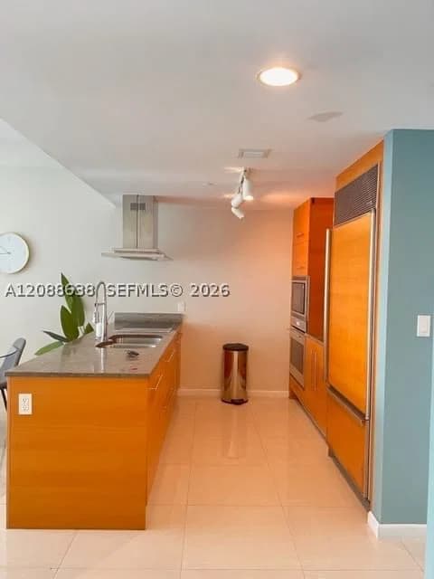 1+1 Condo — 485 BRICKELL AV #1707, Miami, FL 33131