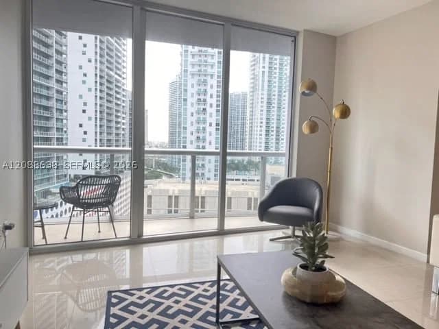 1+1 Condo — 485 BRICKELL AV #1707, Miami, FL 33131