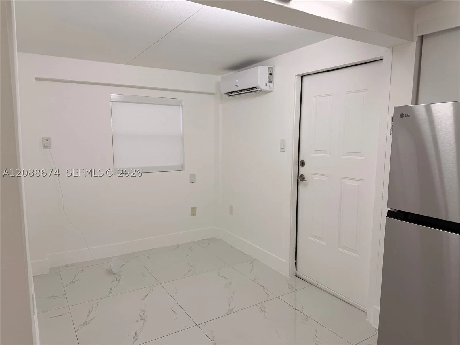 1+1 Mülk — 3354 50th St #2, Miami, FL 33142