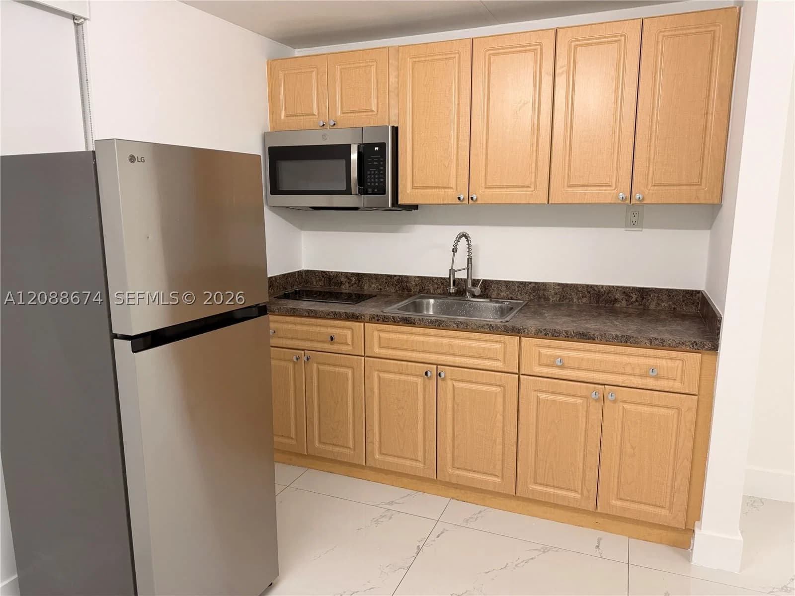 1+1 Mülk — 3354 50th St #2, Miami, FL 33142