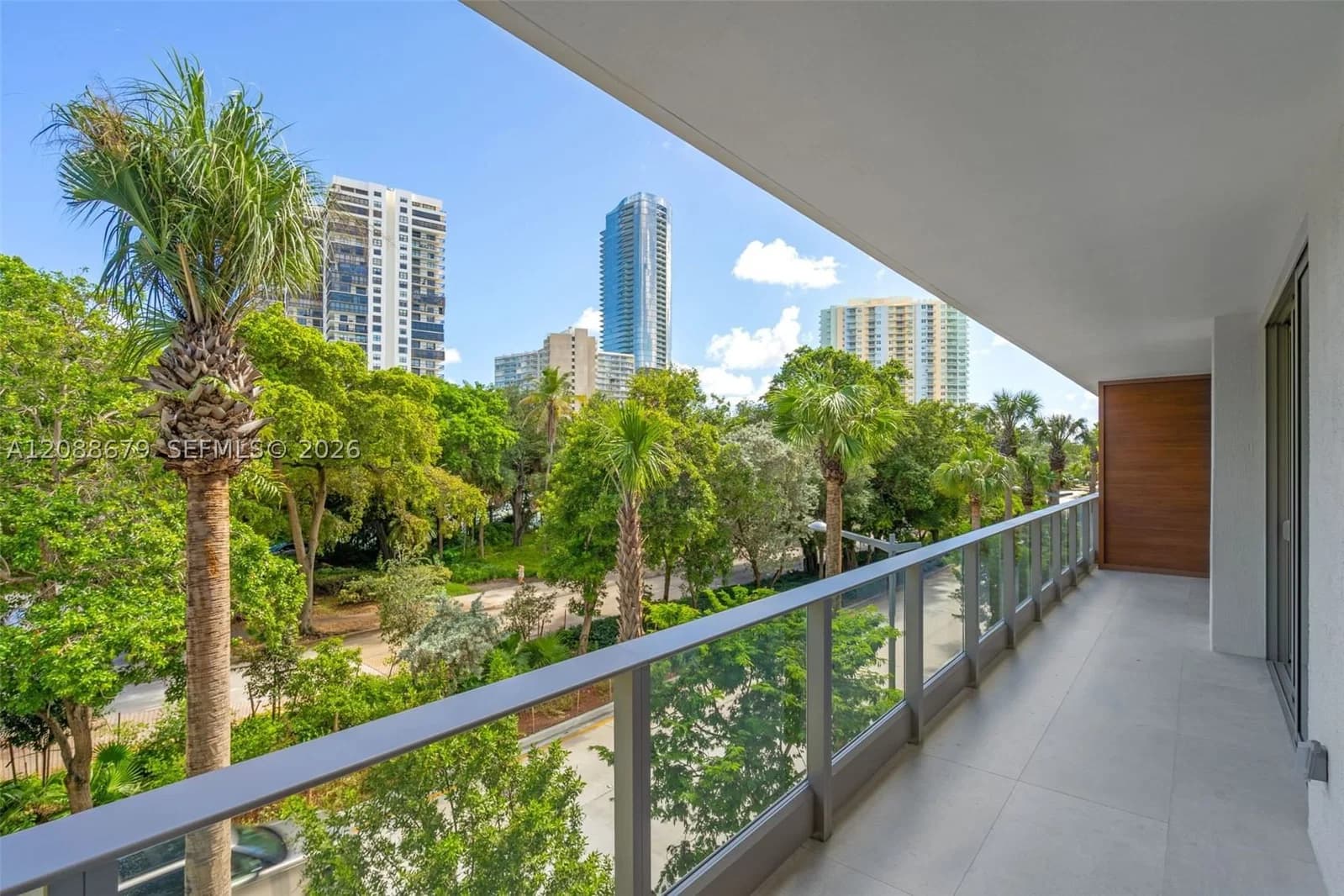 2-bedroom Condo — 2200 Brickell Ave #204, Miami, FL 33129