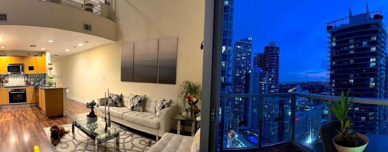1-bedroom Condo — 1050 Brickell Ave #3216, Miami, FL 33131
