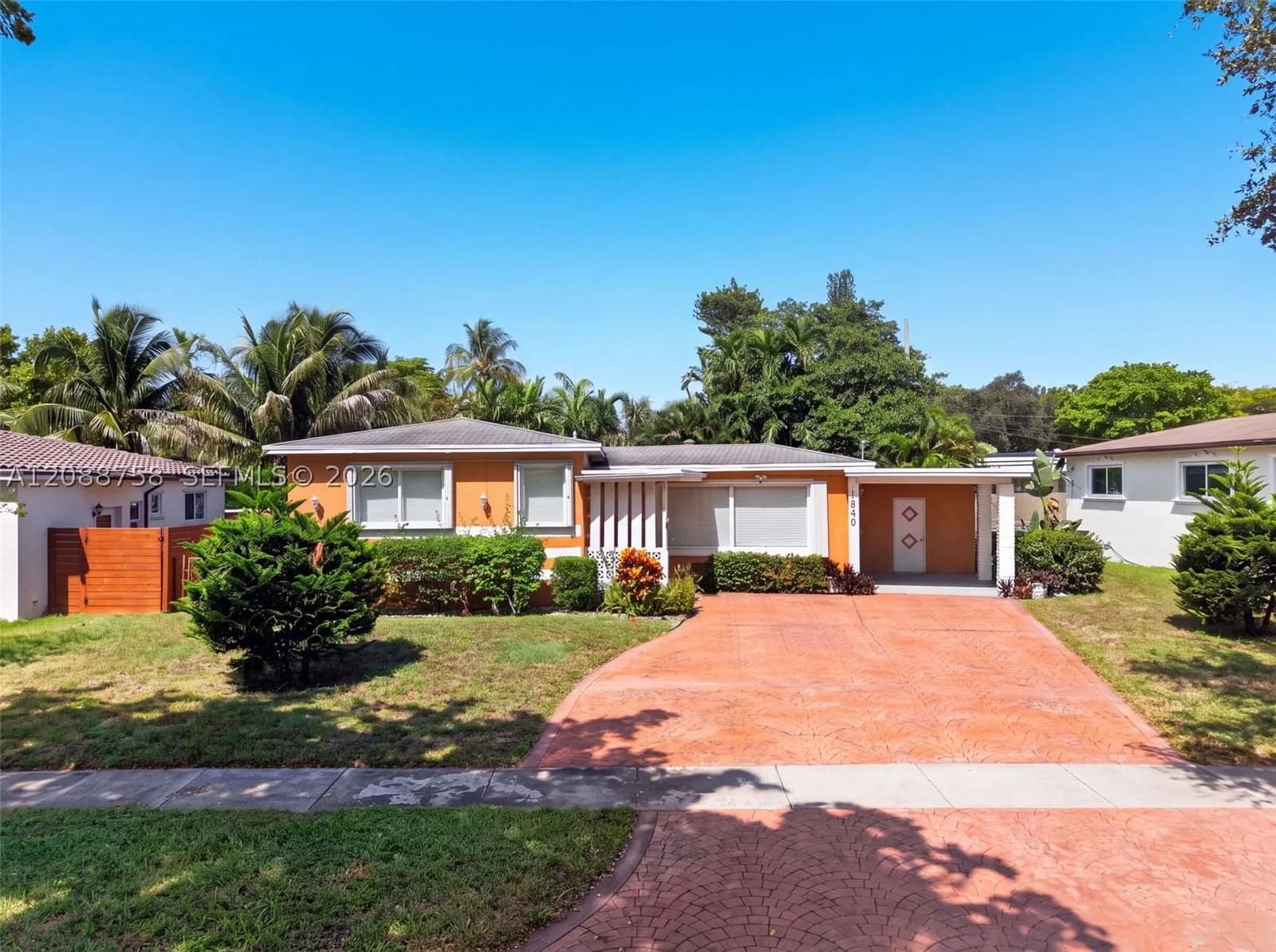 3+1 Müstakil ev — 12140 Miami Ct, North Miami, FL 33161