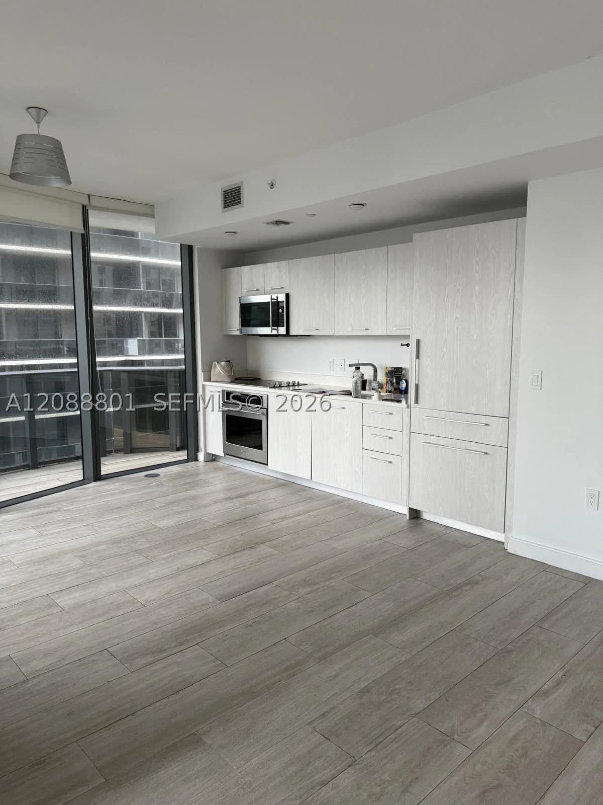 2+1 Condo — 55 9th St #2401, Miami, FL 33130
