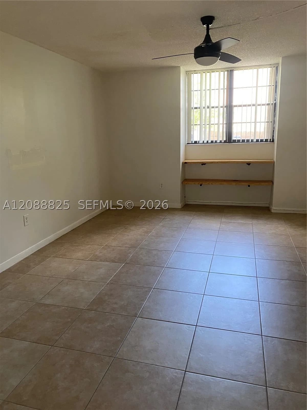 1-bedroom Condo — 10625 112th Ave #103, Miami, FL 33176