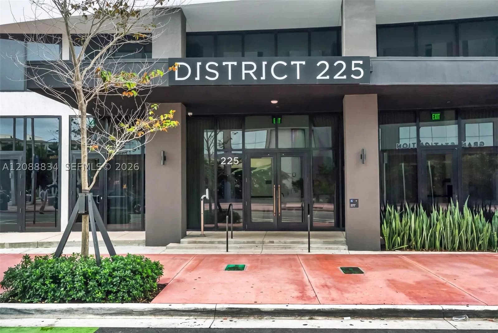Condo — 225 Miami Ave #2208, Miami, FL 33128