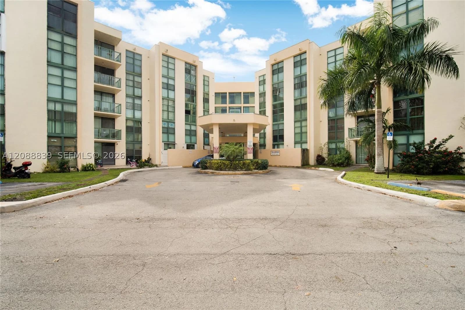 3+1 Condo — 2075 122nd Ave #130, Miami, FL 33175