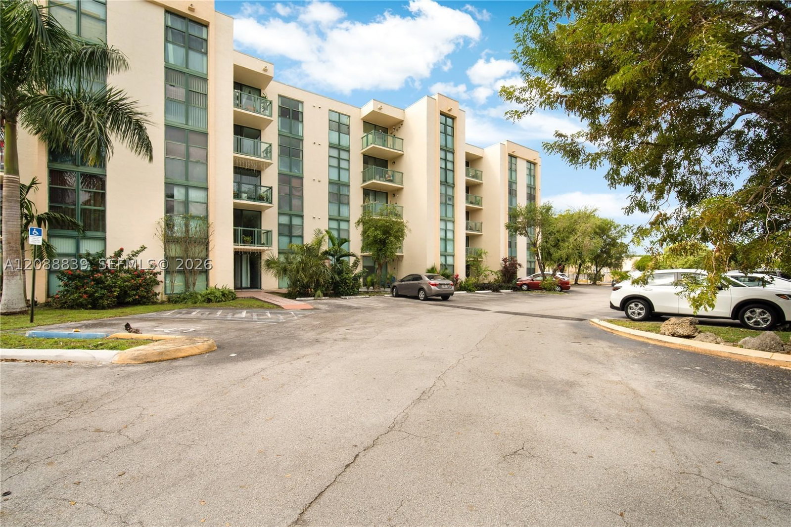 3+1 Condo — 2075 122nd Ave #130, Miami, FL 33175