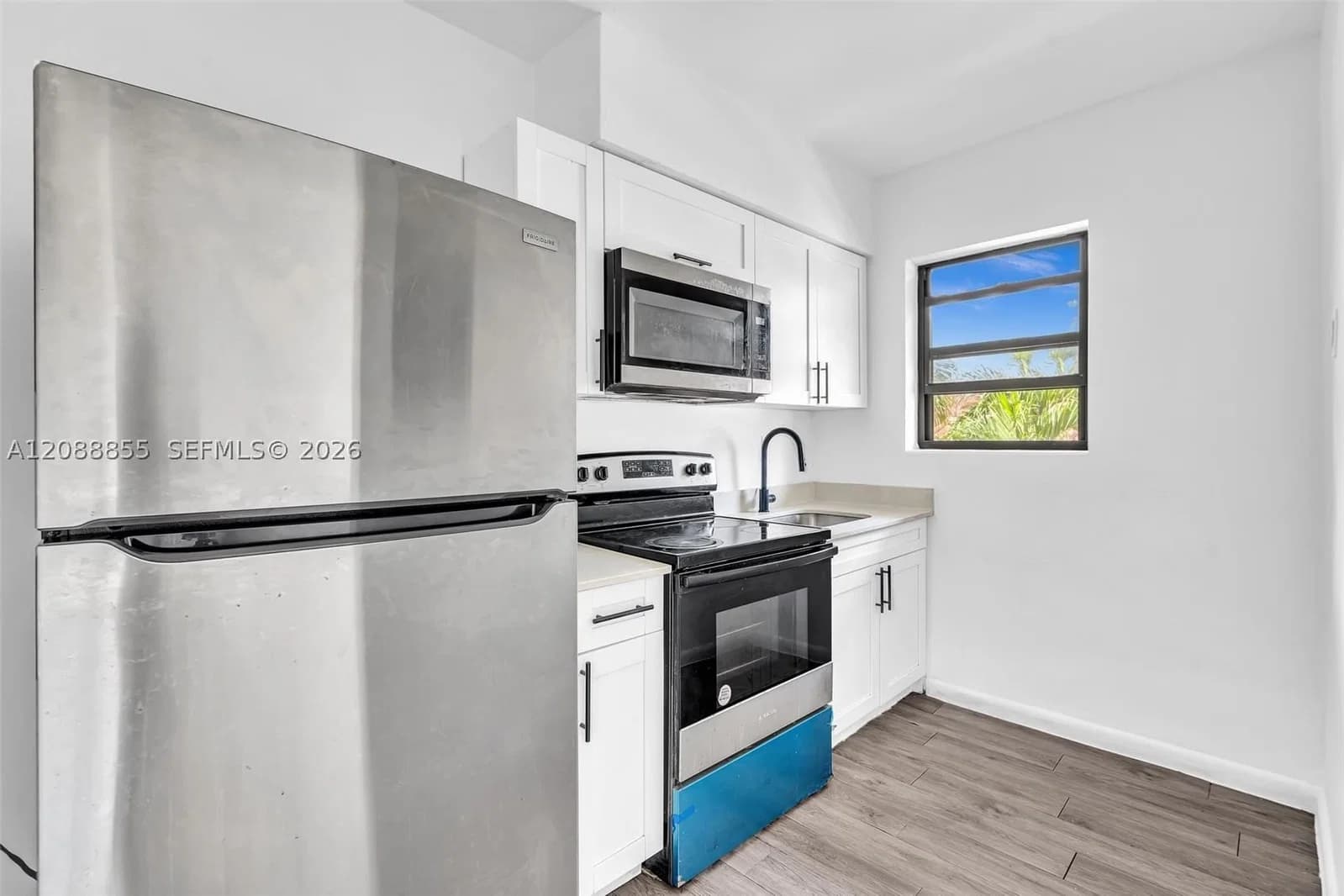 Mülk — 1027 3rd St, Miami, FL 33130