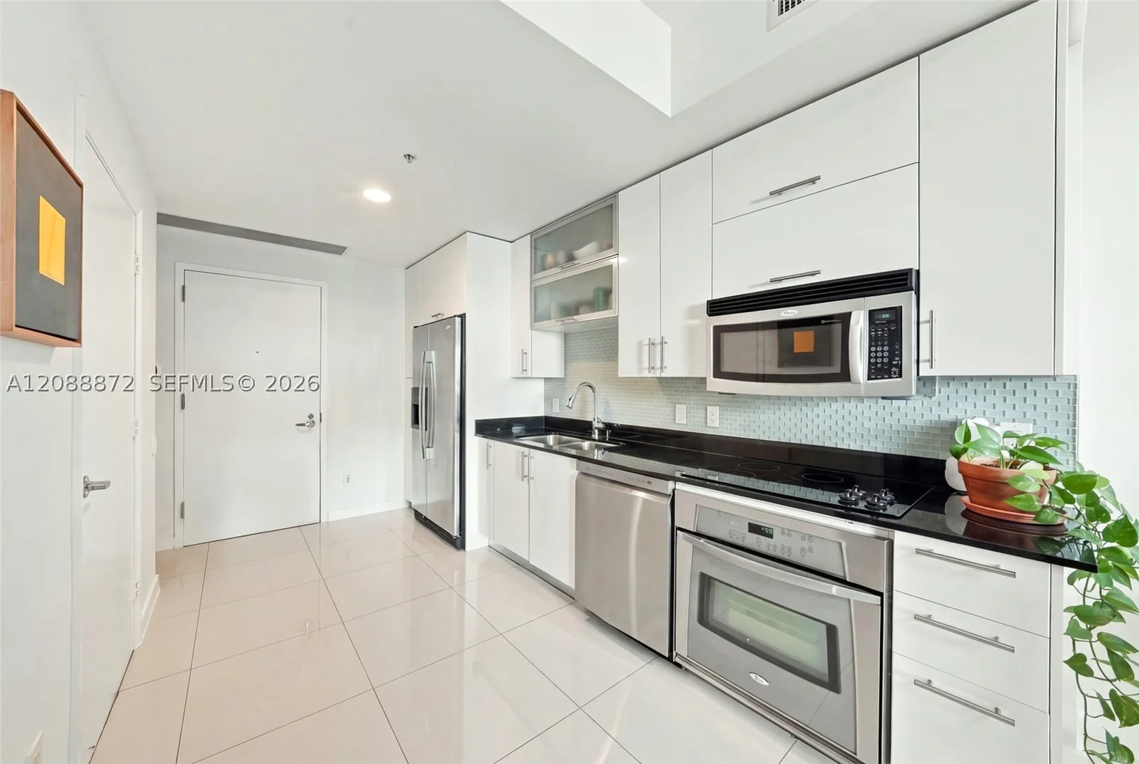 1+1 Condo — 60 13th St #3204, Miami, FL 33130