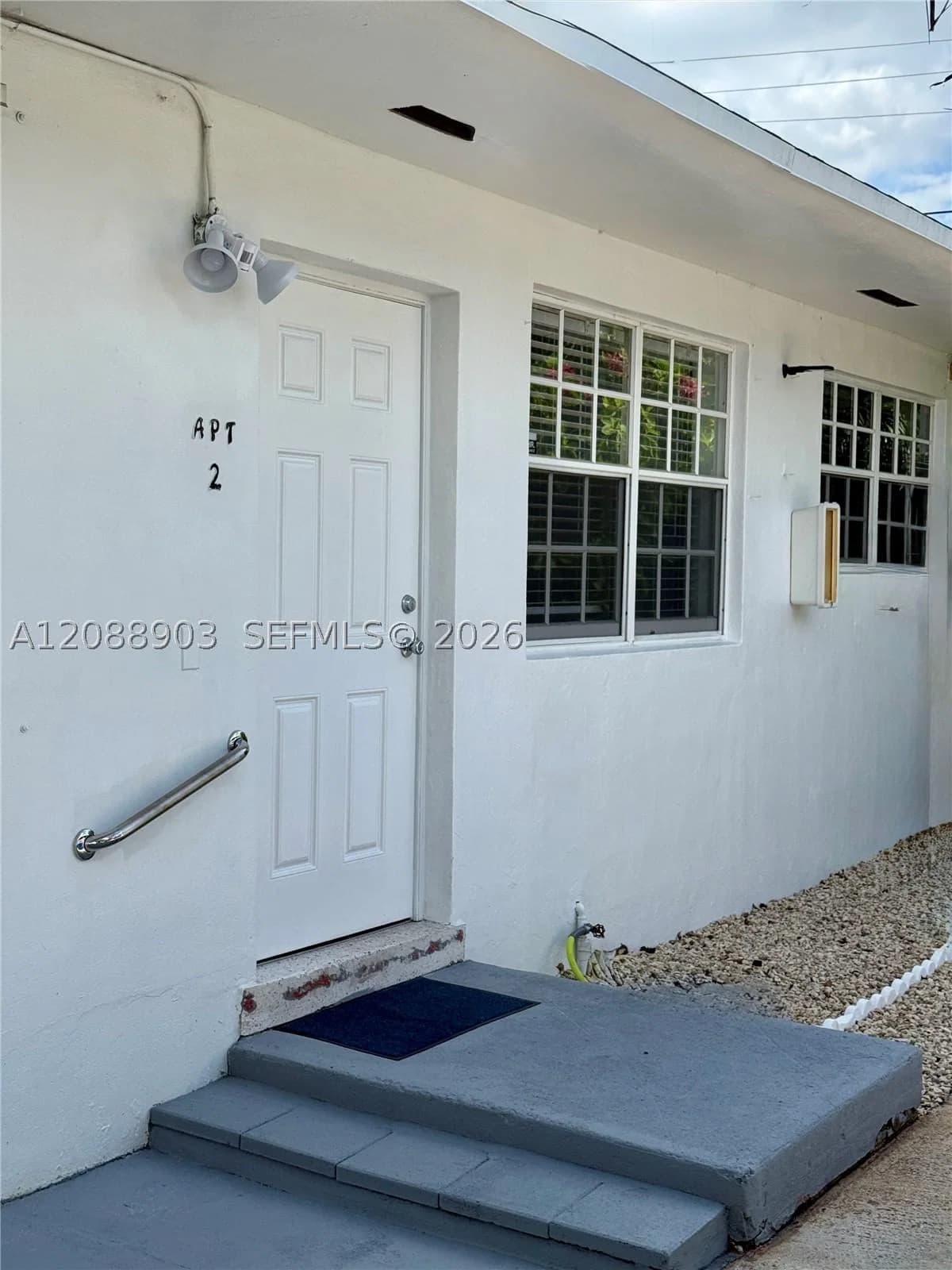 2+1 Mülk — 3050 20th St #2, Miami, FL 33142