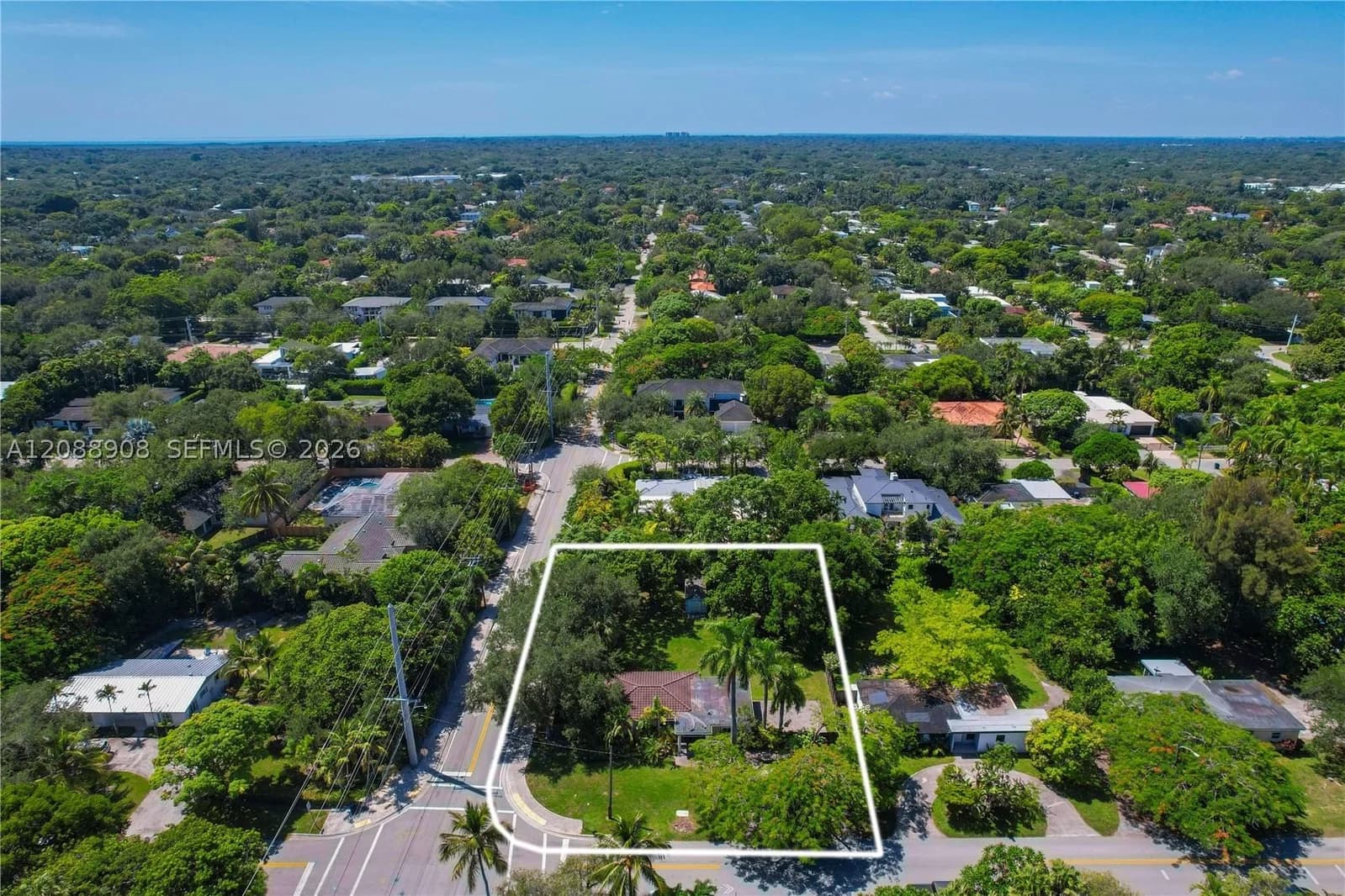 Mülk — 6200 78th St, South Miami, FL 33143