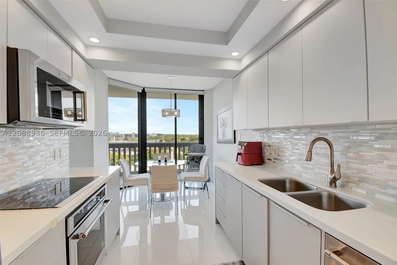 2-bedroom Condo — 2000 Island Blvd #808, Aventura, FL 33160