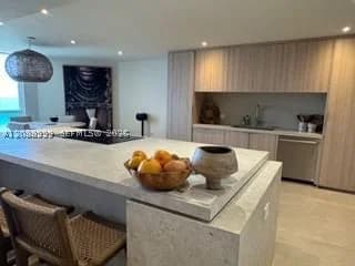 2+1 Condo — 6767 Collins Ave #2206, Miami Beach, FL 33141
