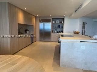 2+1 Condo — 6767 Collins Ave #2206, Miami Beach, FL 33141