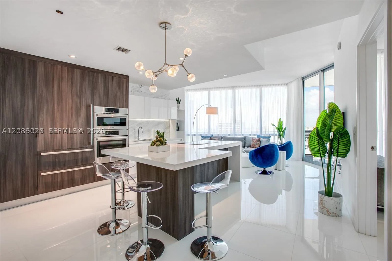 1+1 Condo — 851 1 #1810, Miami, FL 33132