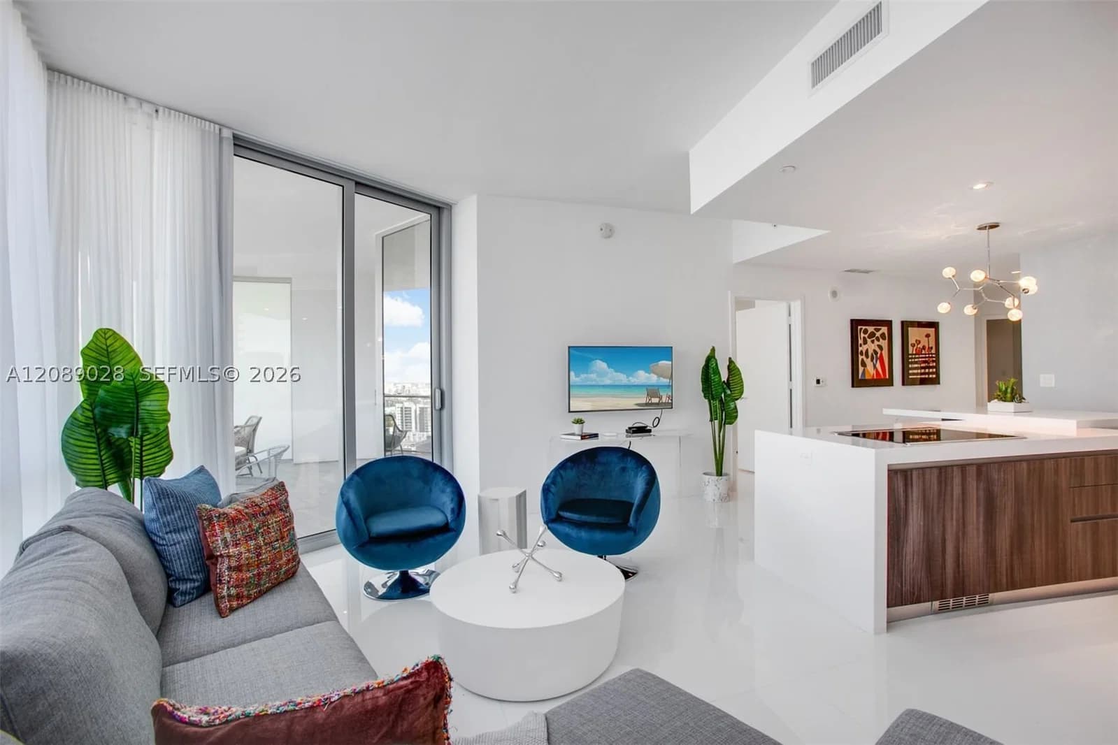 1+1 Condo — 851 1 #1810, Miami, FL 33132