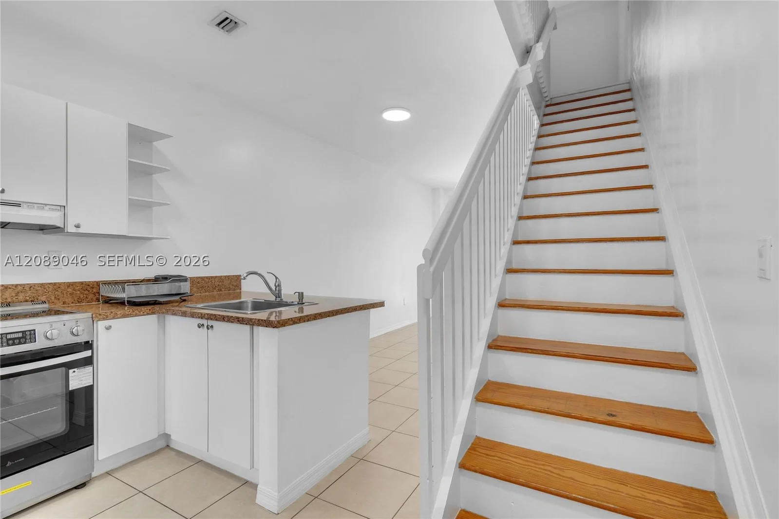 1+1 Condo — 928 3rd St #205, Miami, FL 33130