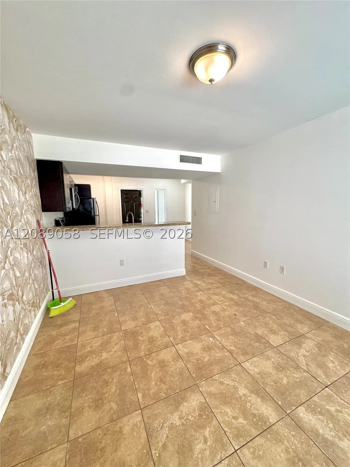2-bedroom Condo — 1968 4th Ct #323, Miami, FL 33136