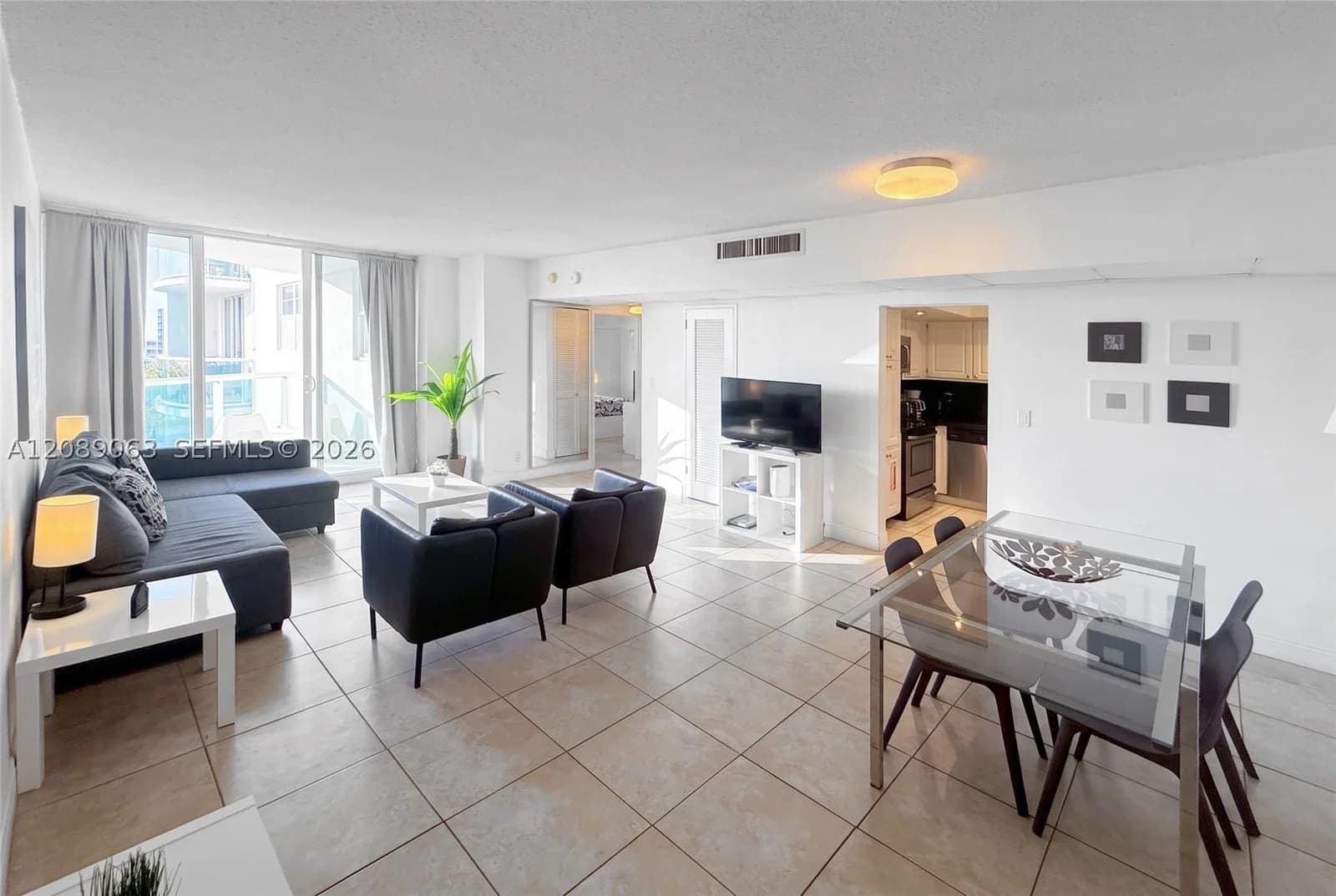 1+1 Condo — 3901 Ocean Dr #6S, Hollywood, FL 33019