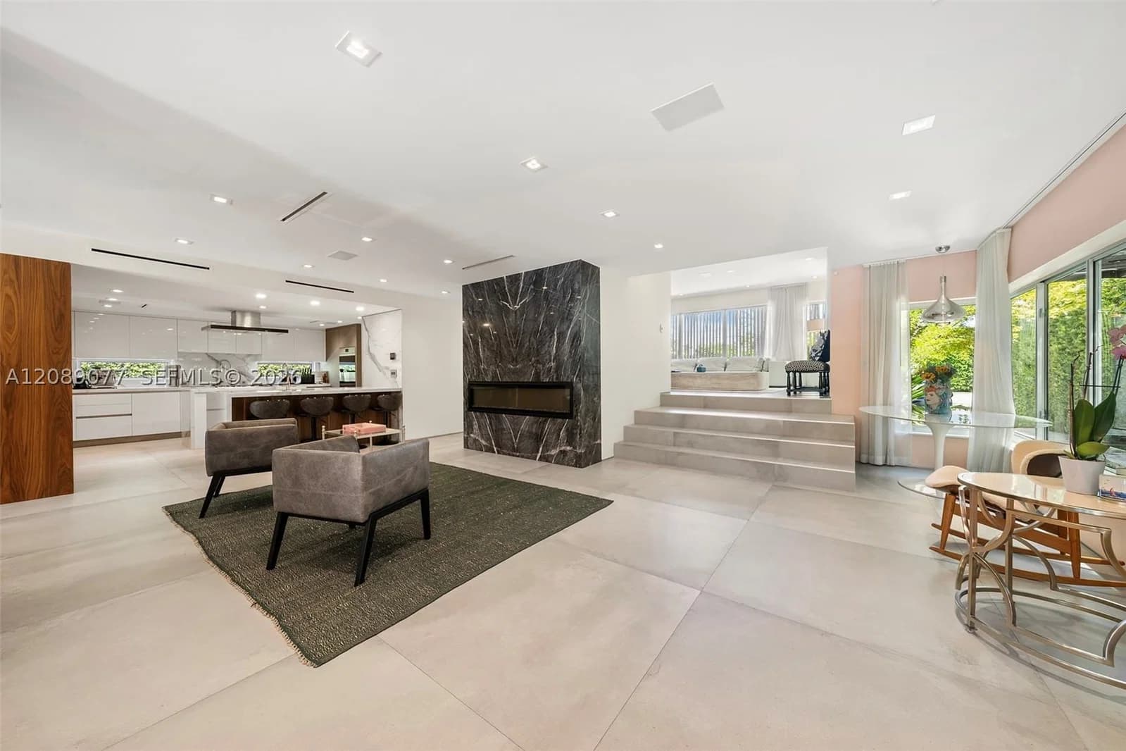 5-bedroom Single-Family Home — 110 Venetian Way (Rivo Alto), Miami Beach, FL 33139
