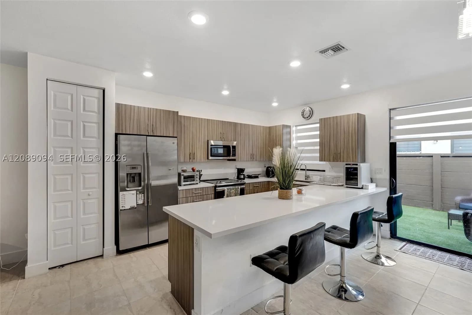 3+1 Townhouse — 15809 91st Ct, Miami Lakes, FL 33018