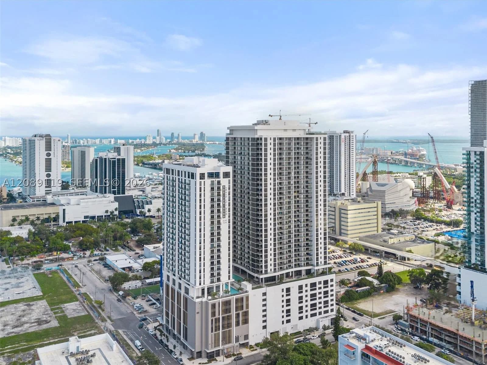 2+1 Condo — 1600 1st Ave #3606, Miami, FL 33132