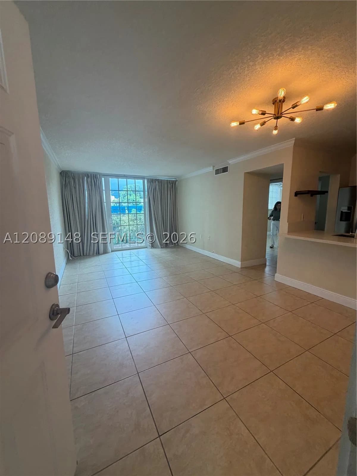 2-bedroom Condo — 300 Madeira Ave #102, Coral Gables, FL 33134