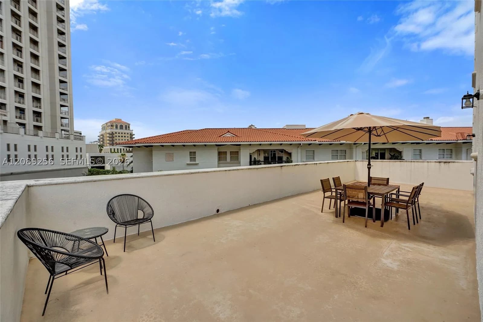 2+1 Condo — 2030 Douglas Rd #401, Coral Gables, FL 33134
