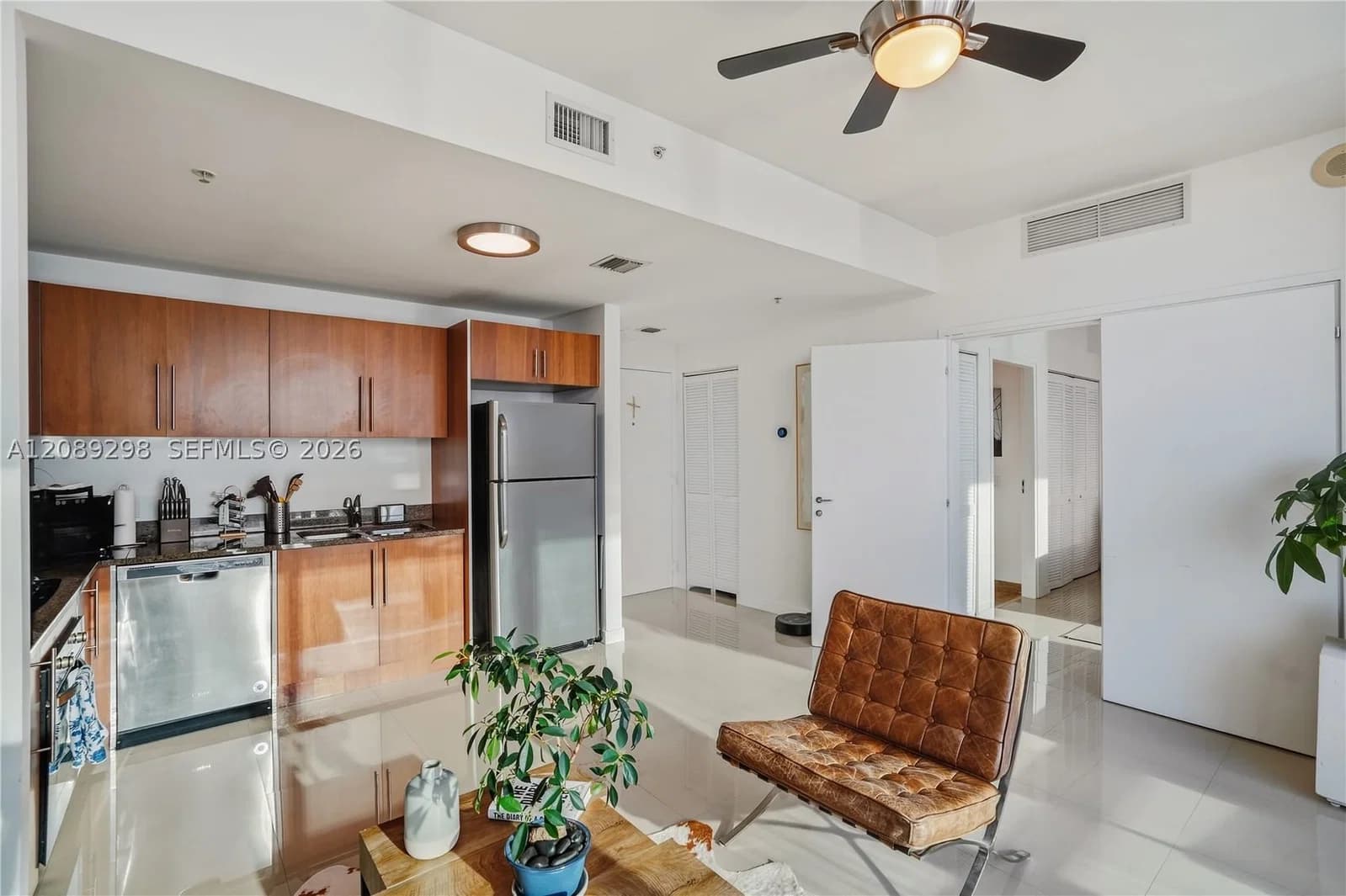 1-bedroom Condo — 300 Biscayne Blvd #T-3509, Miami, FL 33131