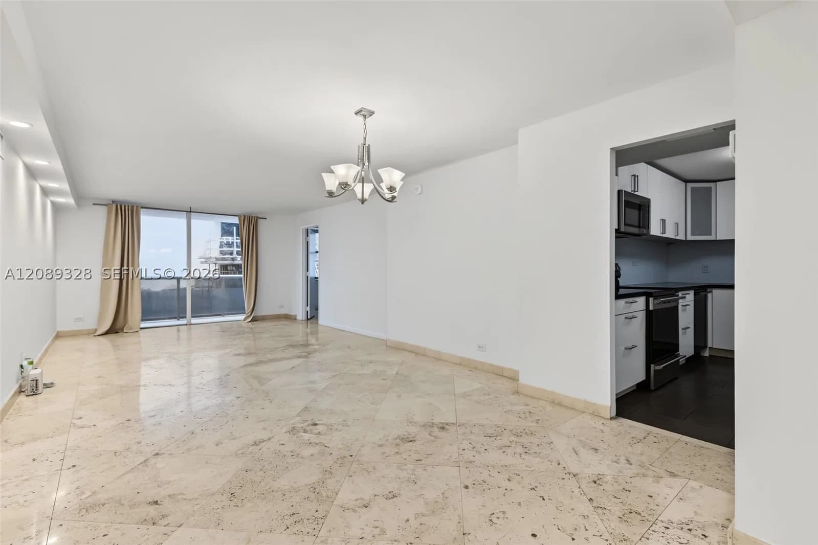 2-bedroom Condo — 6039 Collins Ave #407, Miami Beach, FL 33140