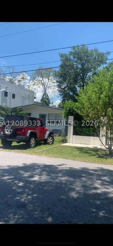 2-bedroom Single-Family Home — 3339 Frow Ave #1, Miami, FL 33133