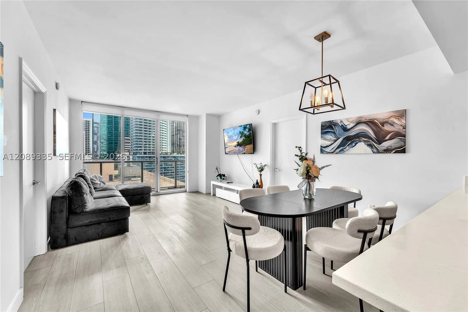 2-bedroom Condo — 500 Brickell Ave #1605, Miami, FL 33131