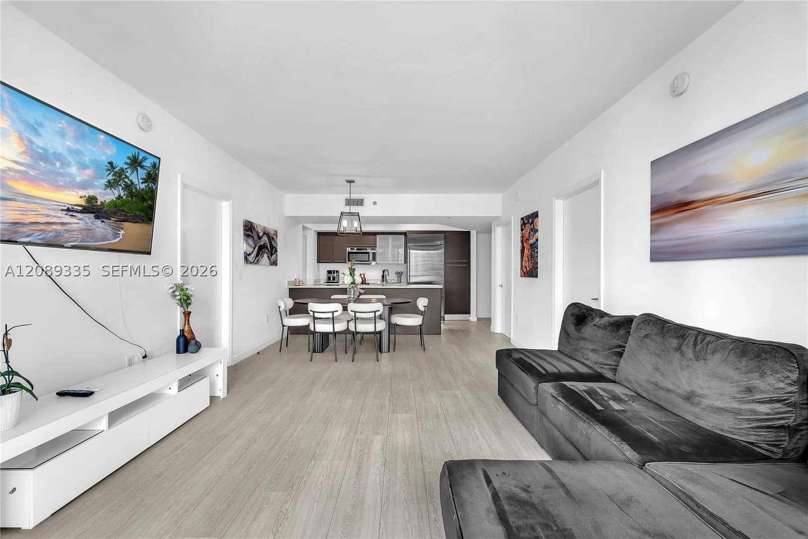 2-bedroom Condo — 500 Brickell Ave #1605, Miami, FL 33131