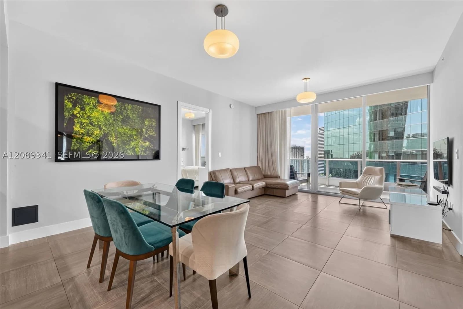2-bedroom Condo — 200 Biscayne Boulevard Way #4711, Miami, FL 33131