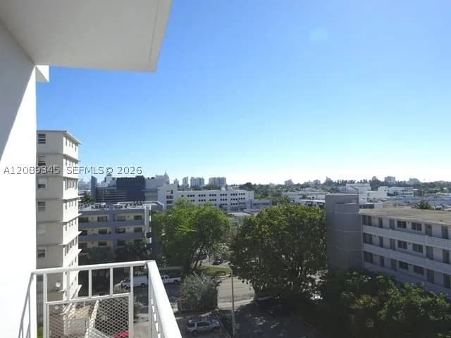 Condo — 1340 Lincoln Rd #809, Miami Beach, FL 33139